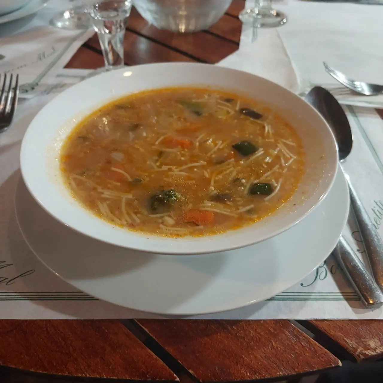 b_c94Ud018svc1v32124yn6nlc_bc1i52.jpg?type=e1920_std