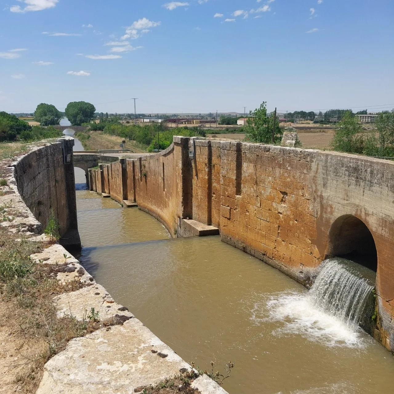 5_2gbUd018svcopagl5fmhtlw_bc1i52.jpg?type=e1920_std