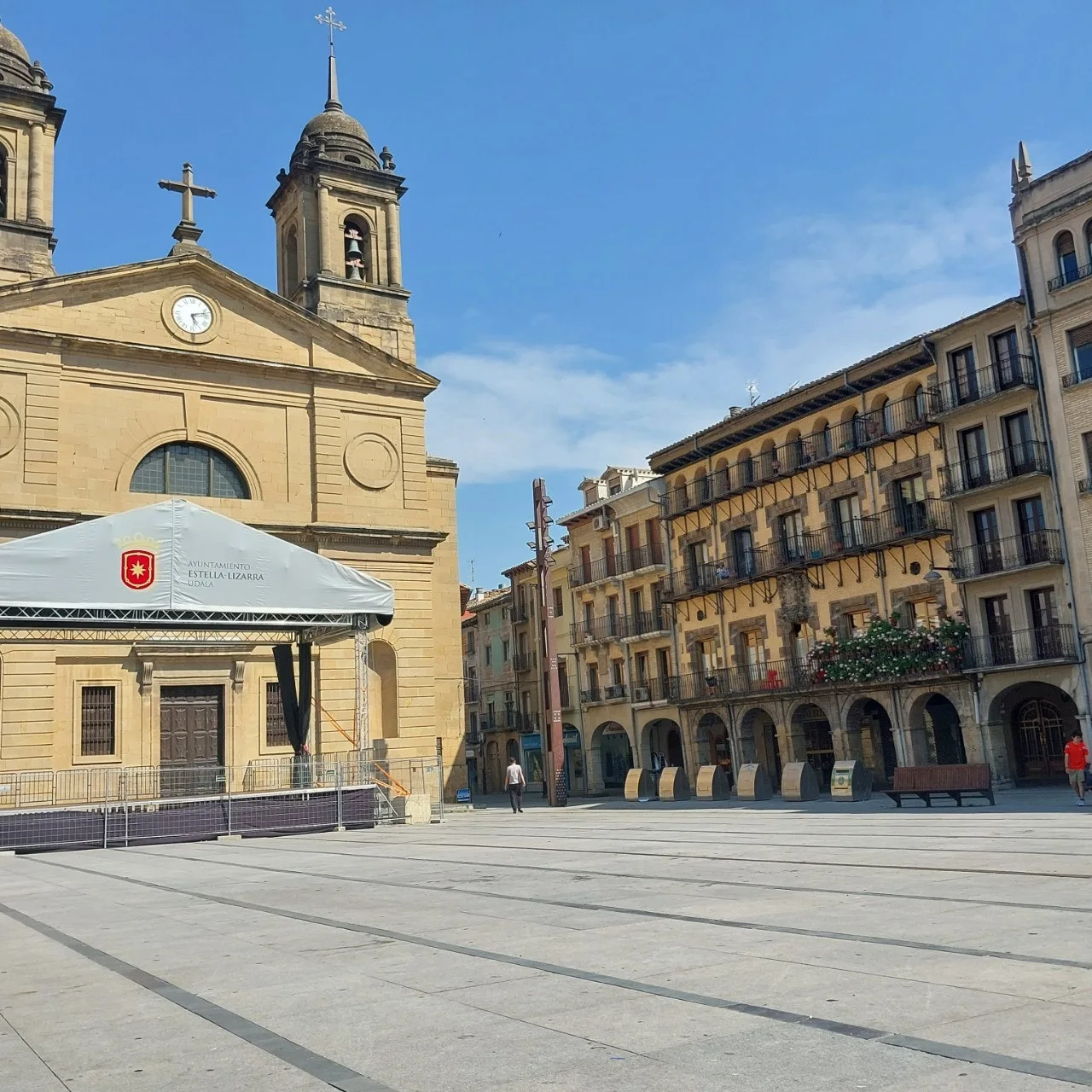 8_hc6Ud018svcmrz6k3fwverk_bc1i52.jpg?type=e1920_std