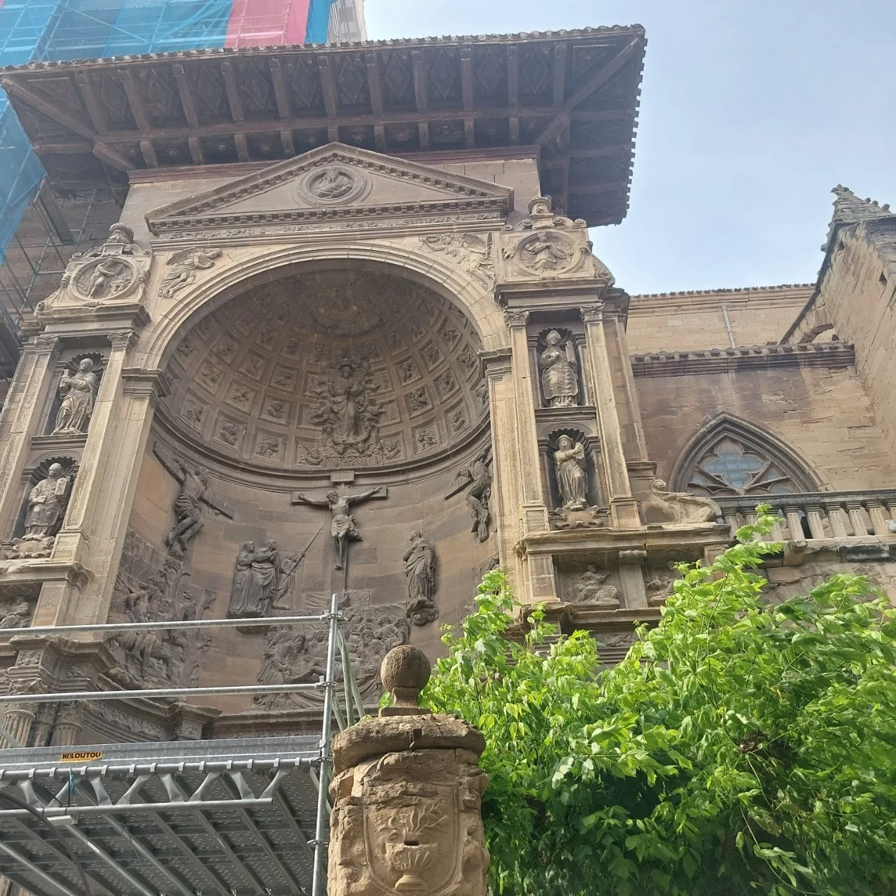 8_h76Ud018svcqsql0uiy4wuo_bc1i52.jpg?type=e1920_std