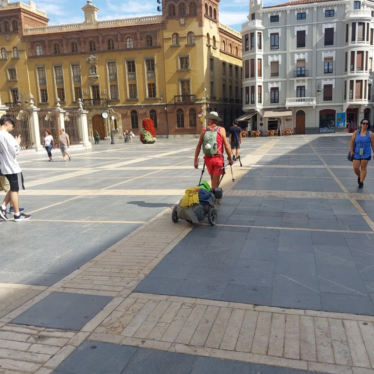 c_e35Ud018svcg1ax7vxkwq8h_bc1i52.jpg?type=e1920_std