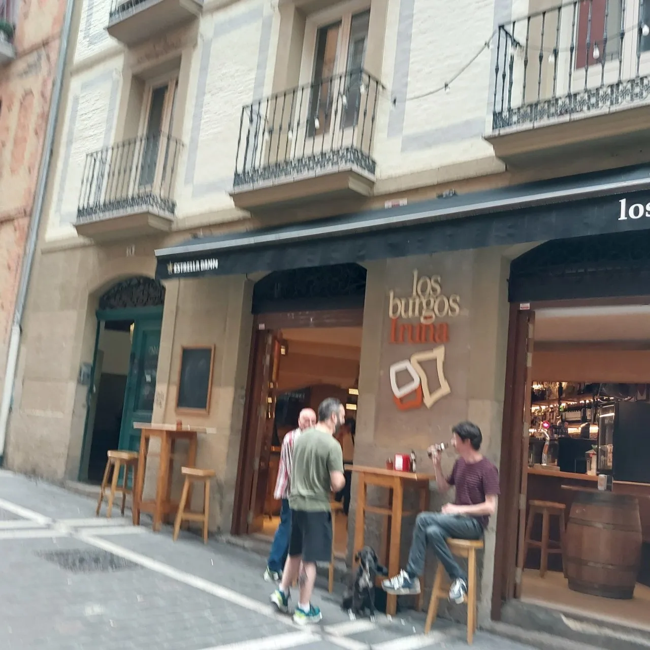 a_c4gUd018svc7sn5s51dzz3g_bc1i52.jpg?type=e1920_std