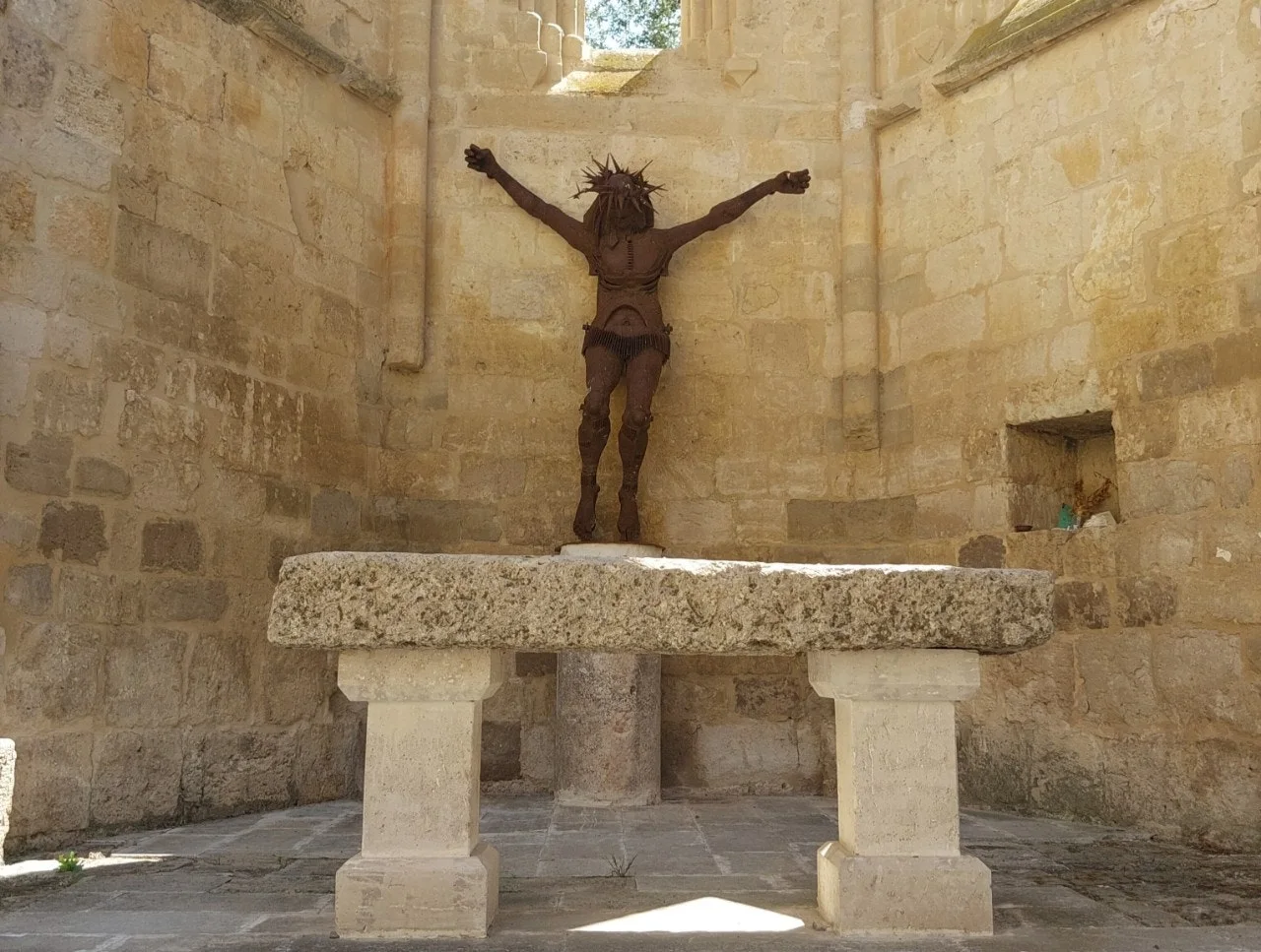 b_i86Ud018svc1v407esk0gceg_bc1i52.jpg?type=e1920_std