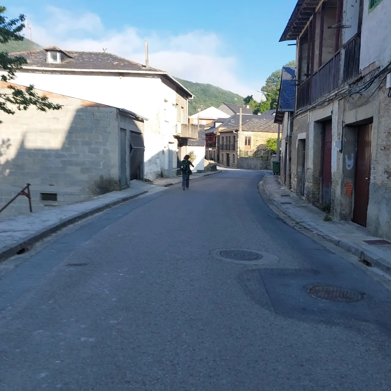 c_b13Ud018svc1wuqlj62ami0r_bc1i52.jpg?type=e1920_std