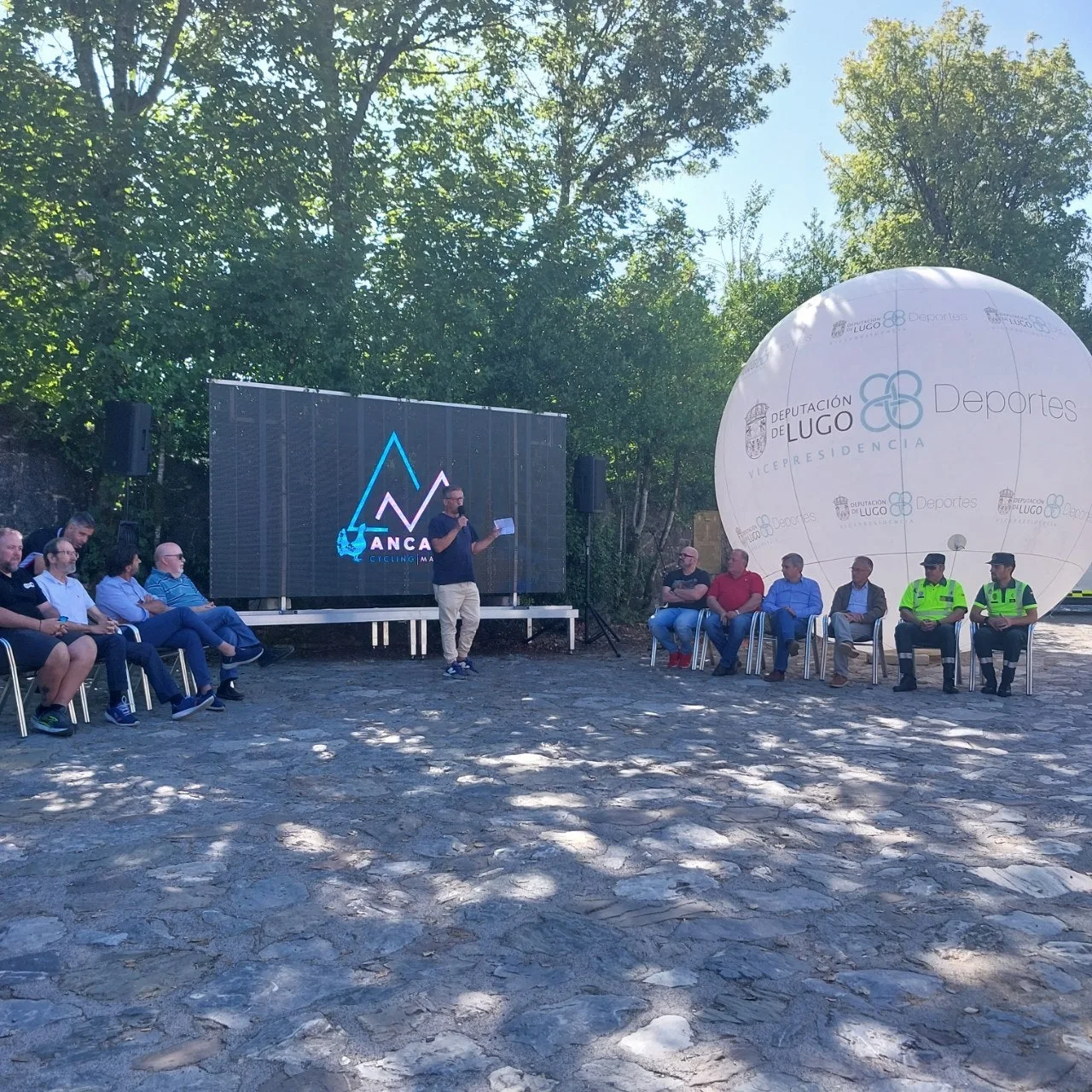 d_7a4Ud018svczxklcv74cc7s_bc1i52.jpg?type=e1920_std