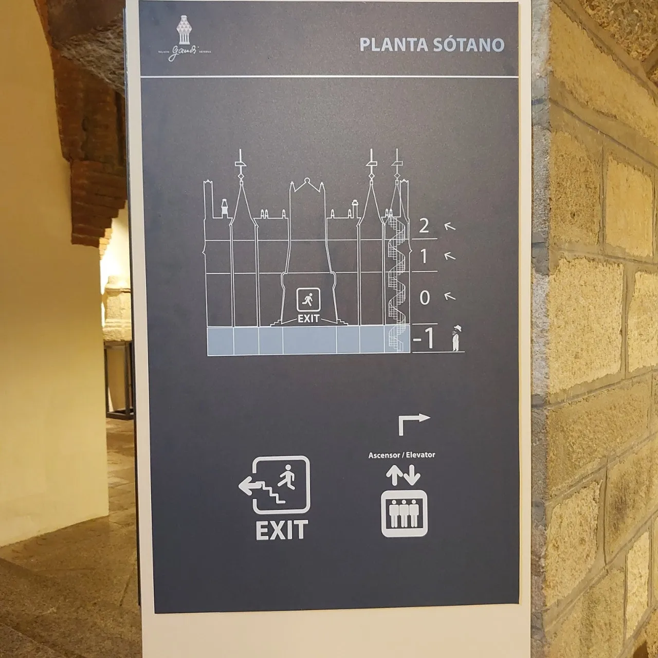 h_890Ud018svc110a6fhwxymjk_bc1i52.jpg?type=e1920_std