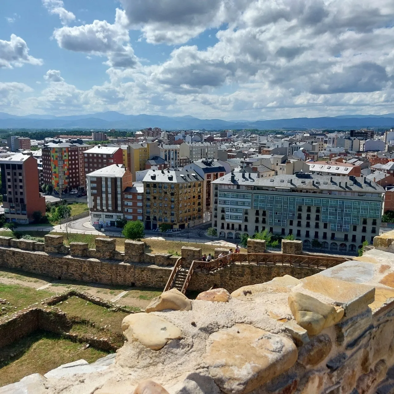 5_gabUd018svcdktdyjjqgyb3_bc1i52.jpg?type=e1920_std