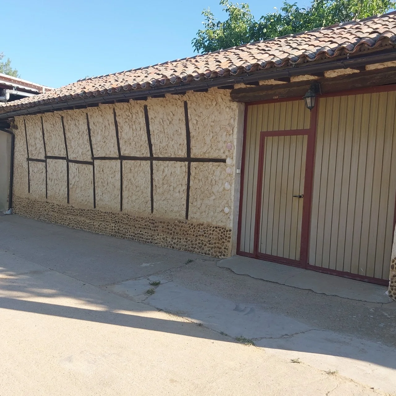 7_7bhUd018svcbq7cel5thi5m_bc1i52.jpg?type=e1920_std