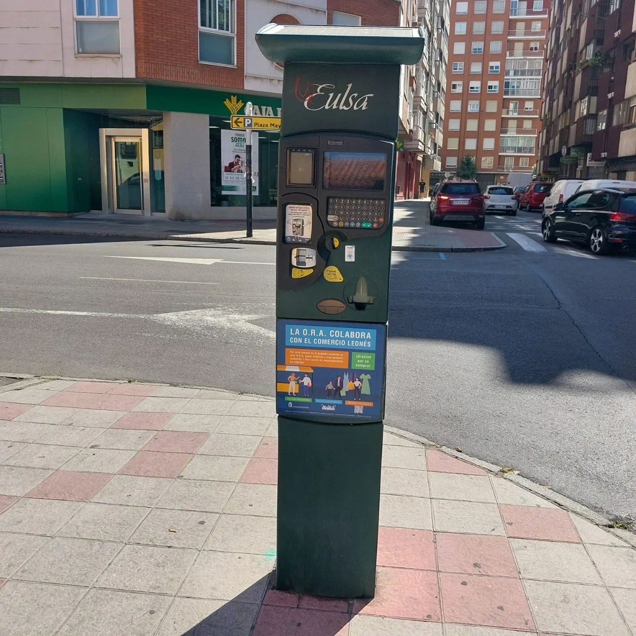 c_d2iUd018svcgzxf8y37h7nk_bc1i52.jpg?type=e1920_std