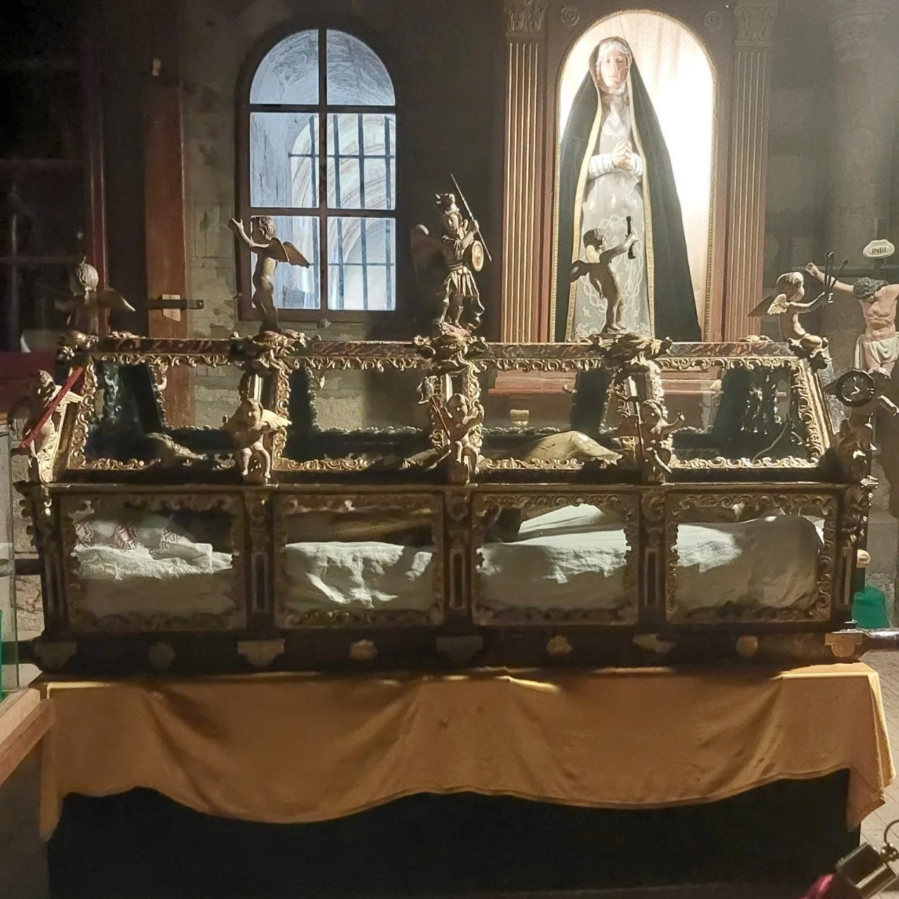 3_i4dUd018svcn64wl1ukvscv_bc1i52.jpg?type=e1920_std