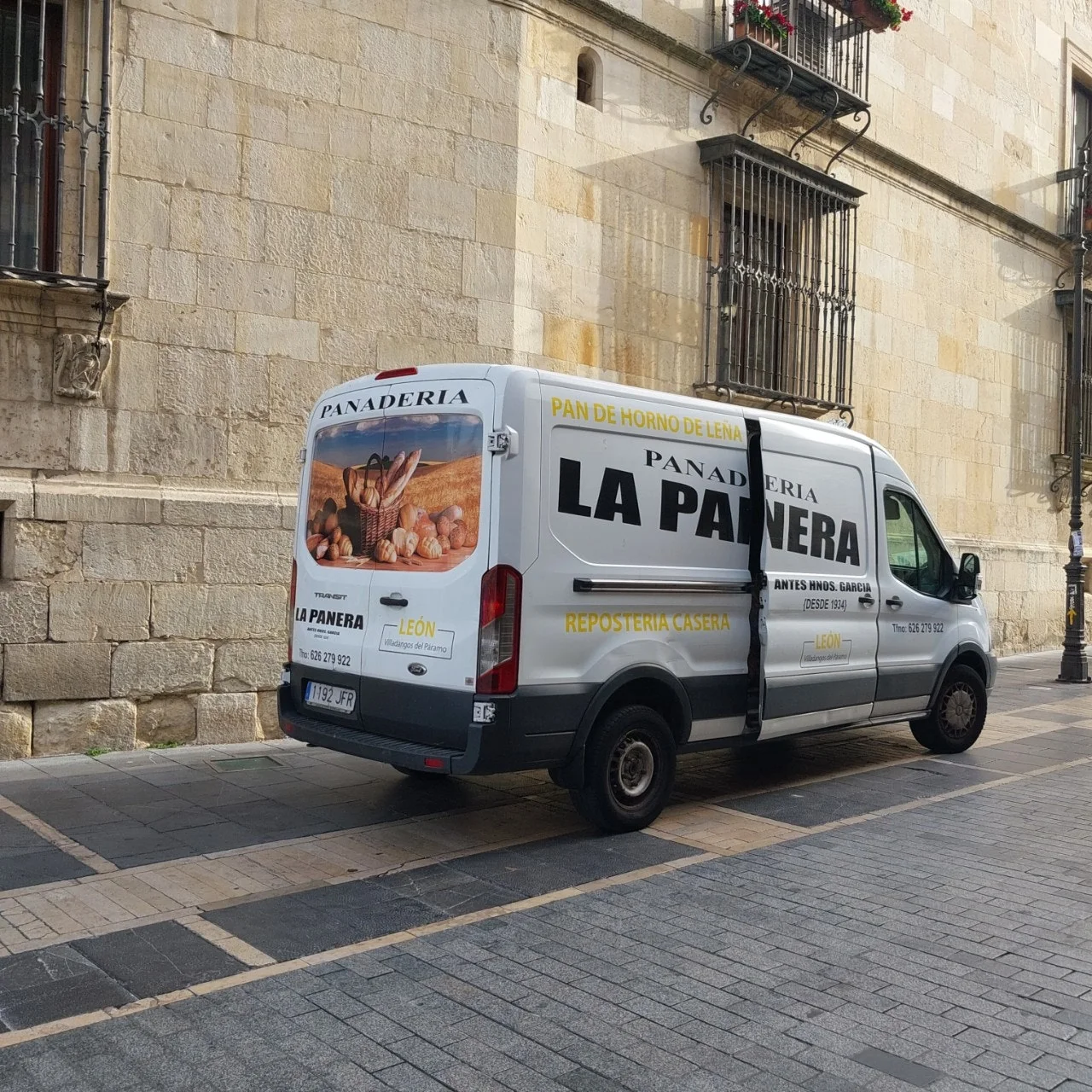 f_890Ud018svctt606boqyur0_bc1i52.jpg?type=e1920_std