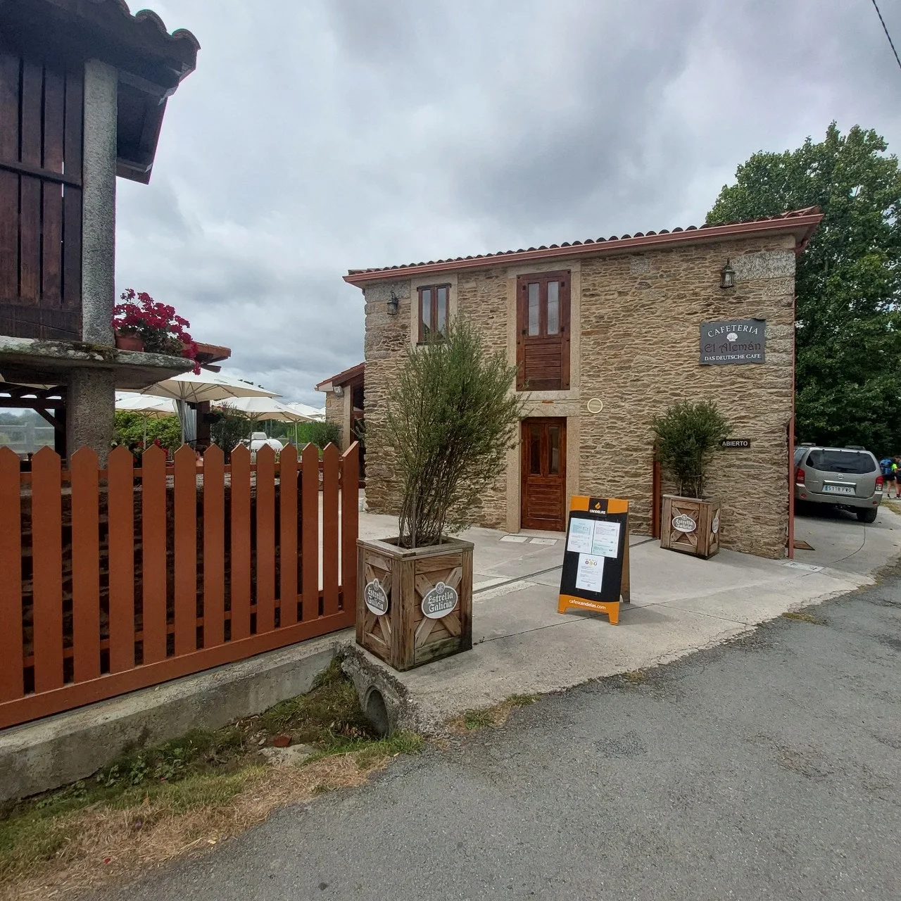 g_j5jUd018svcotnwq3zc6gg9_bc1i52.jpg?type=e1920_std