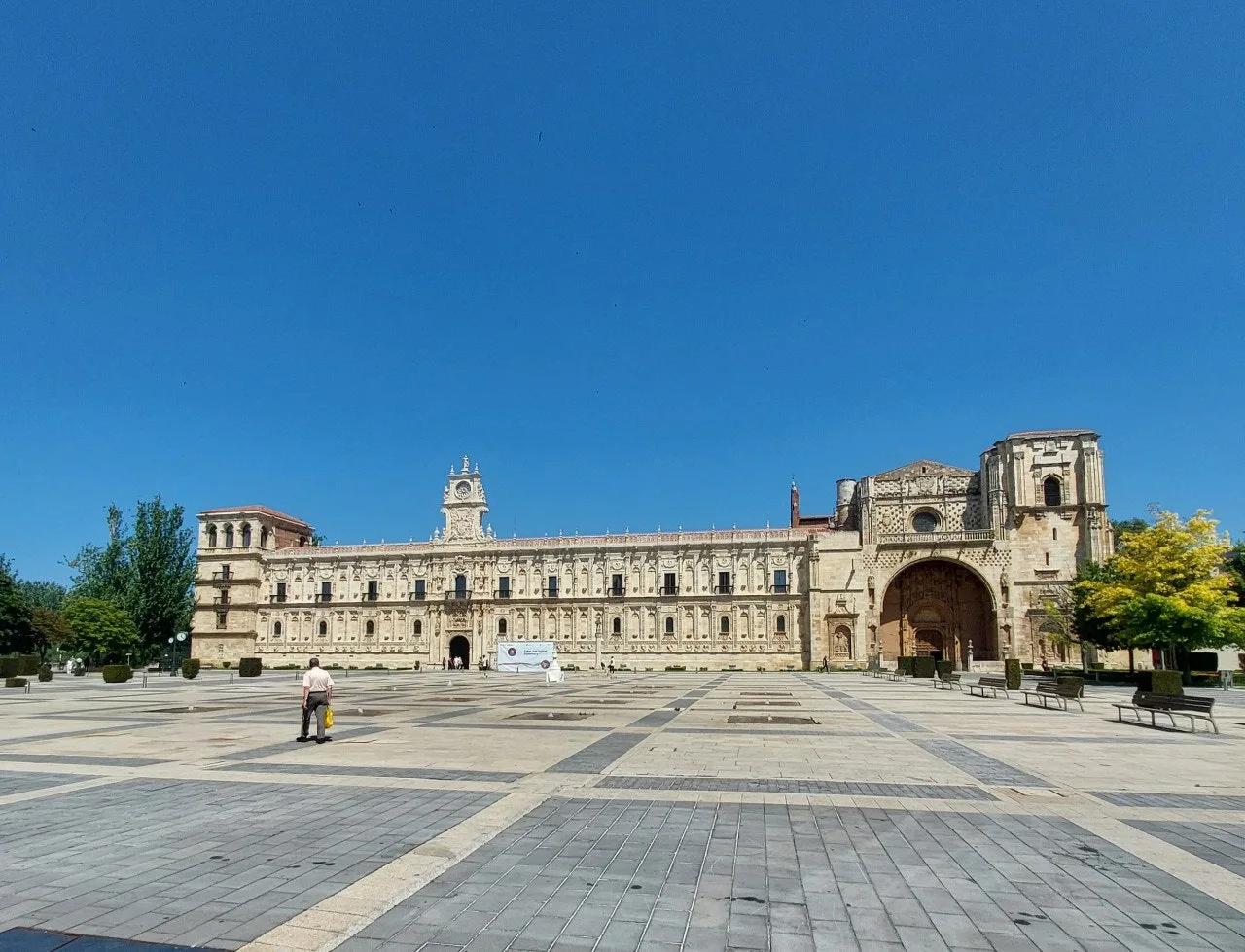 c_535Ud018svc1wj79nma9jt2p_bc1i52.jpg?type=e1920_std