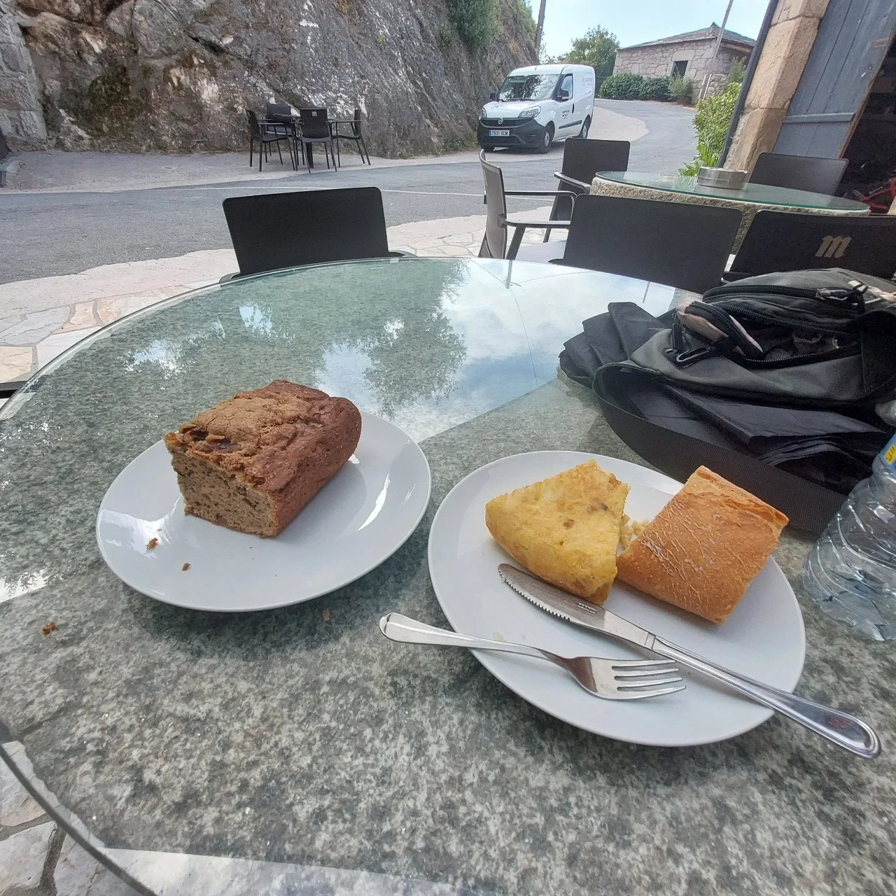 3_d2cUd018svccozxtfs3mvyw_bc1i52.jpg?type=e1920_std