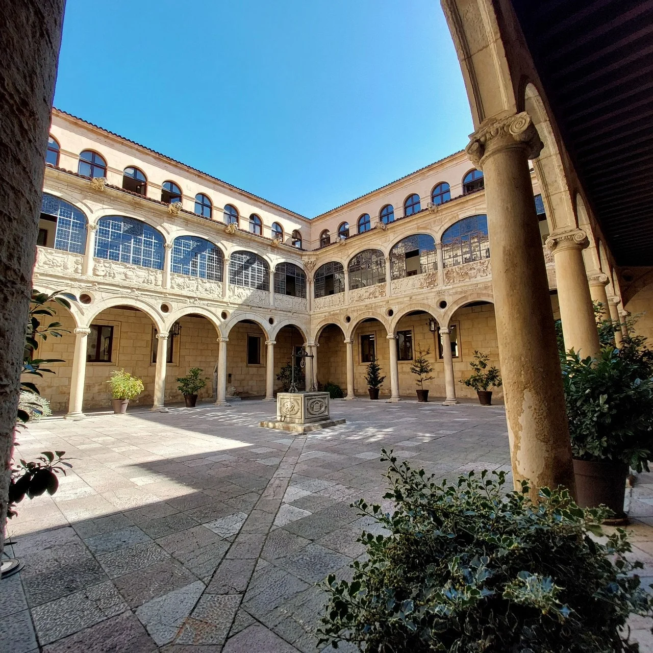 i_291Ud018svc1f64ytgn2496j_bc1i52.jpg?type=e1920_std