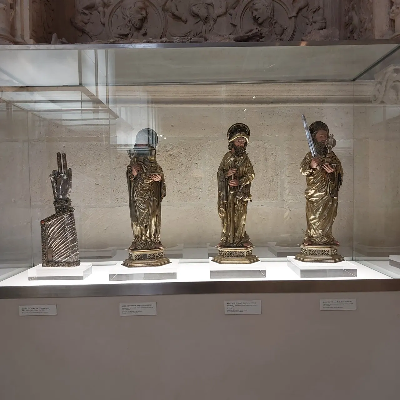 f_8faUd018svcwodzmu3ynw8q_bc1i52.jpg?type=e1920_std