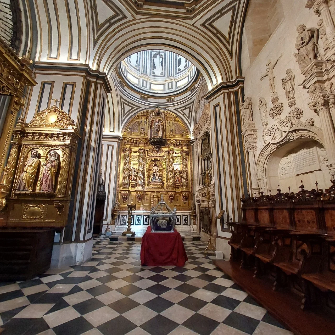 8_7faUd018svc1o30j2jxn00hz_bc1i52.jpg?type=e1920_std