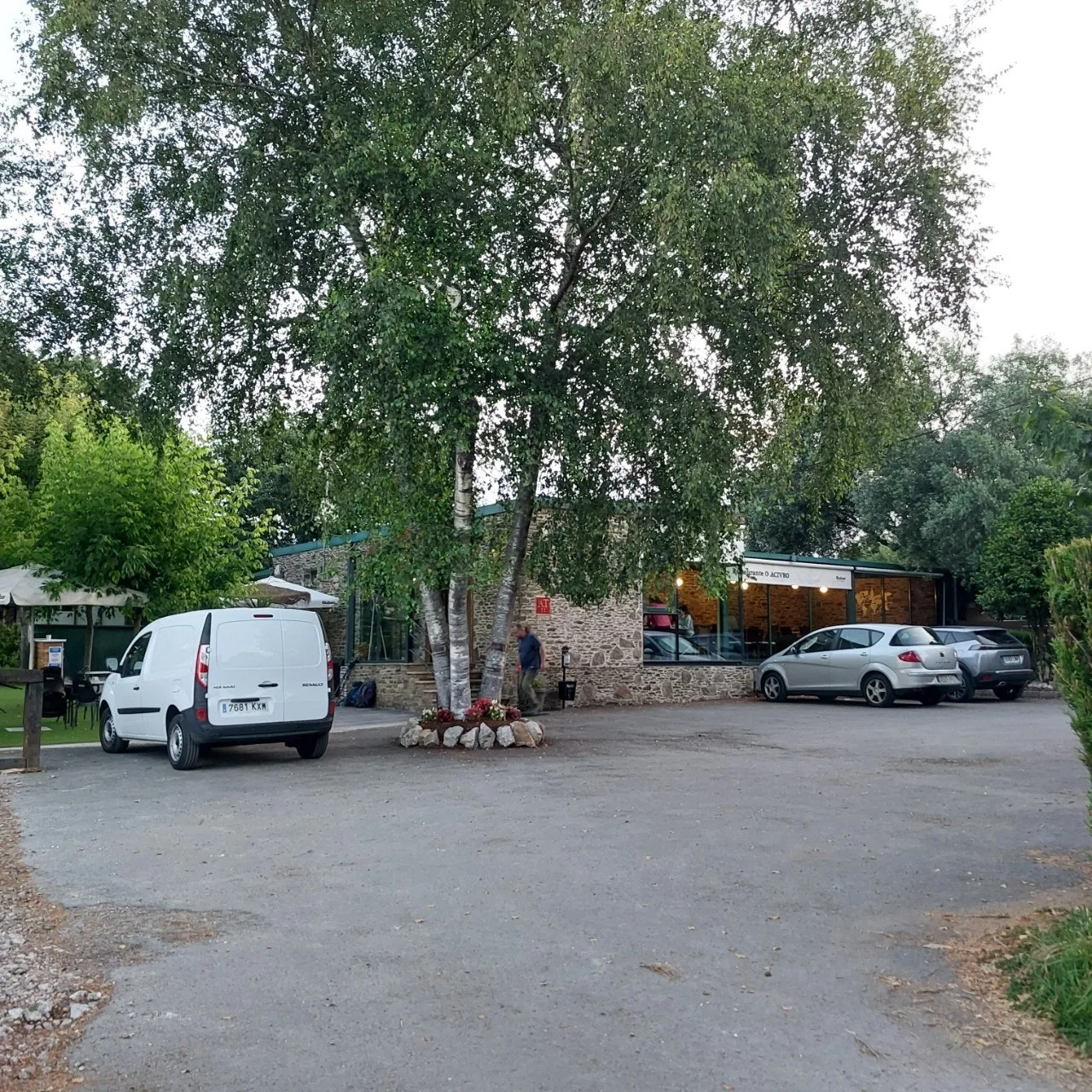 4_41eUd018svcbk7jy1npy2nd_bc1i52.jpg?type=e1920_std