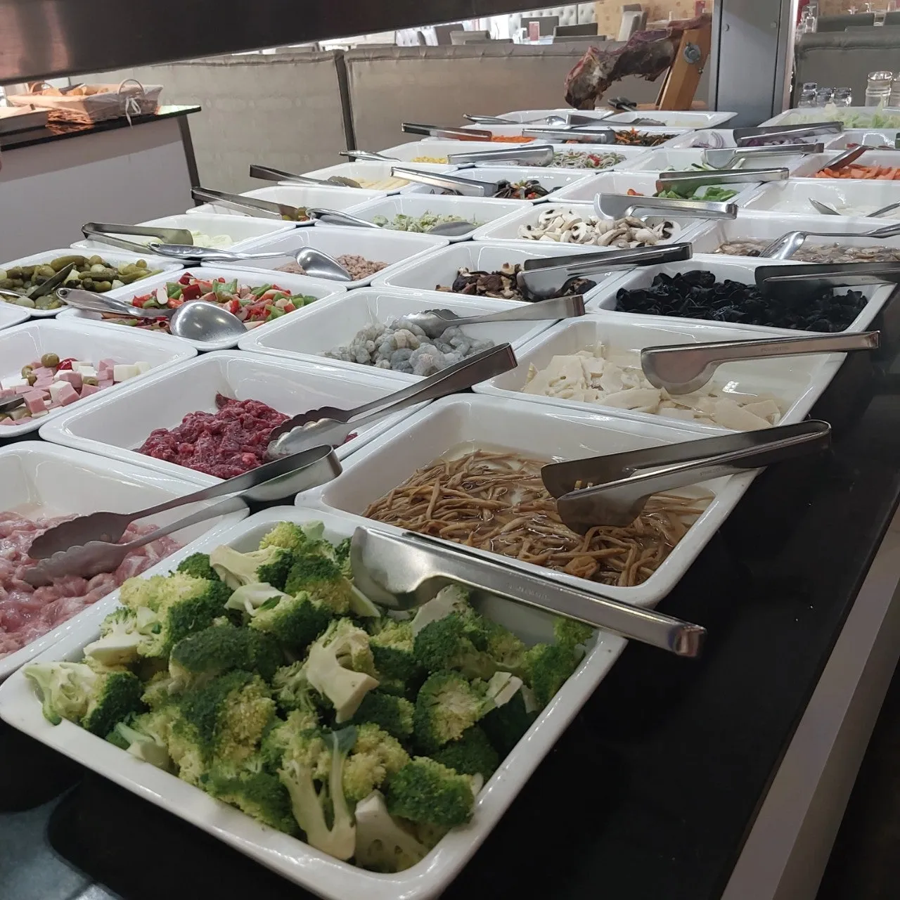 a_876Ud018svcrla2g6xt4y3e_bc1i52.jpg?type=e1920_std