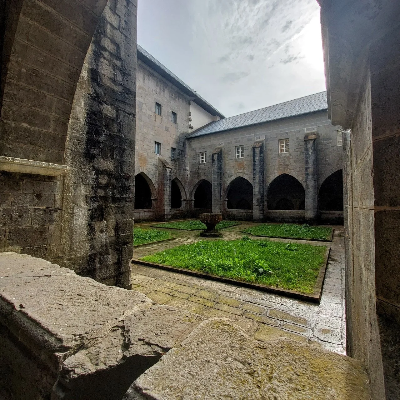 3_4bgUd018svc1wiesnhkn79ge_bc1i52.jpg?type=e1920_std