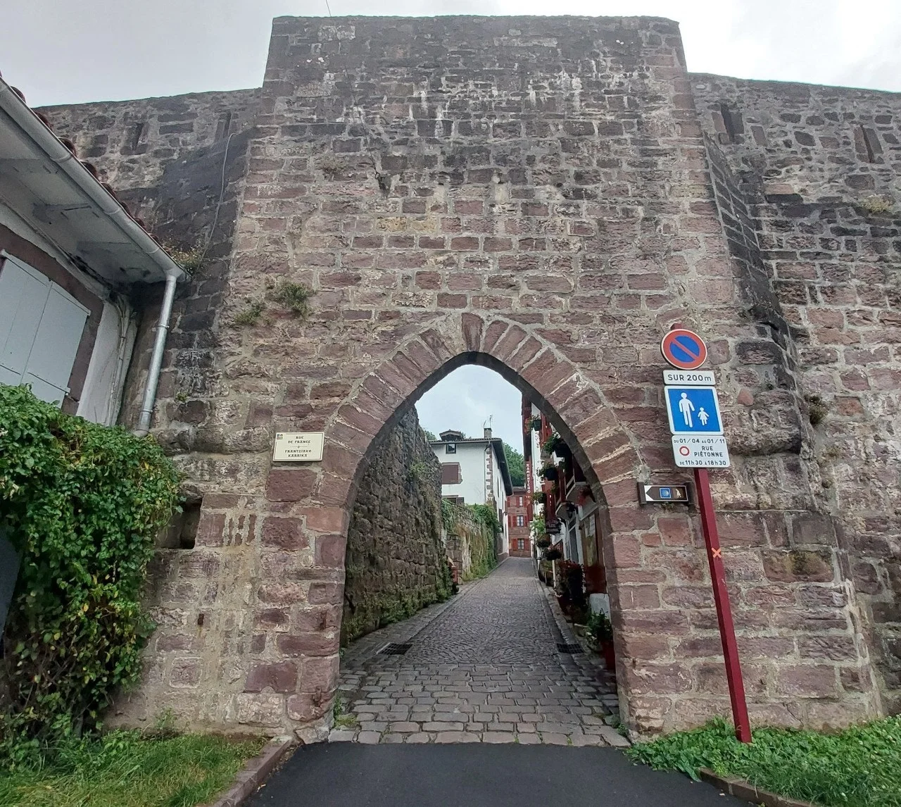 g_4h9Ud018svc1tphldjzwf1as_bc1i52.jpg?type=e1920_std