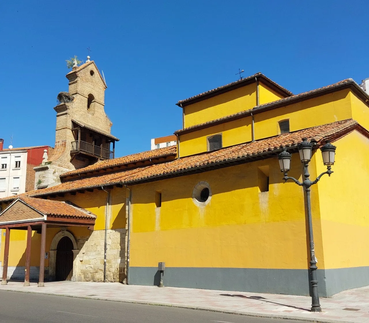 c_62iUd018svc6l3fom58e5rb_bc1i52.jpg?type=e1920_std