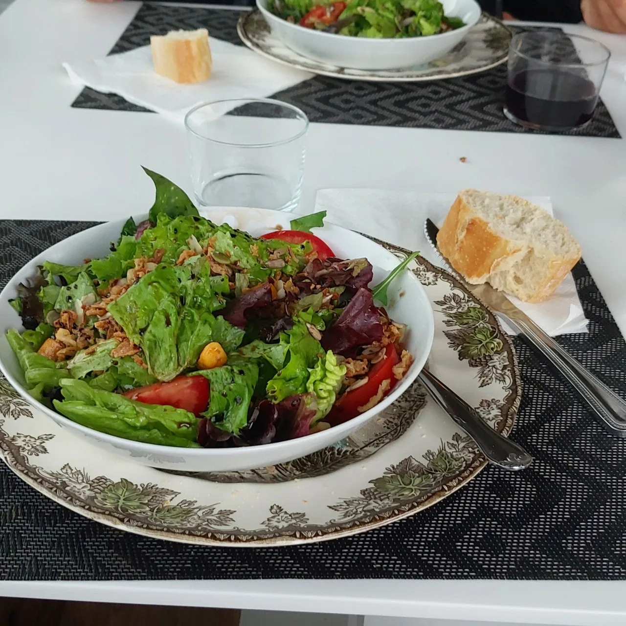 4_3idUd018svc1xxzl7pwu50lu_bc1i52.jpg?type=e1920_std