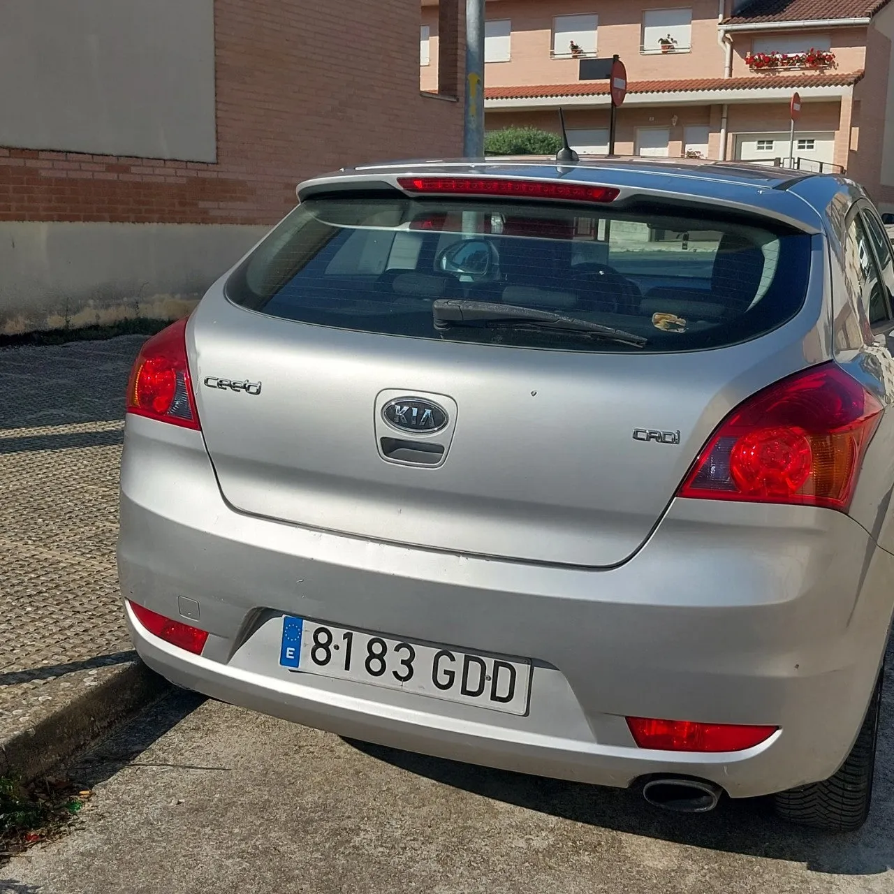 6_jc6Ud018svcfiq06szxf9t0_bc1i52.jpg?type=e1920_std