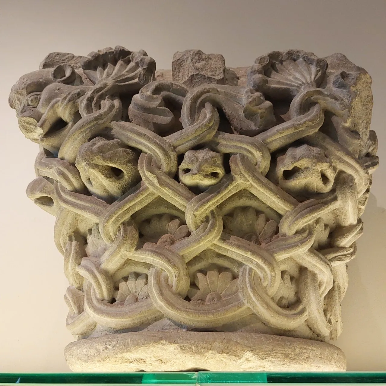 6_4c3Ud018svcqceps7xk3kda_bc1i52.jpg?type=e1920_std