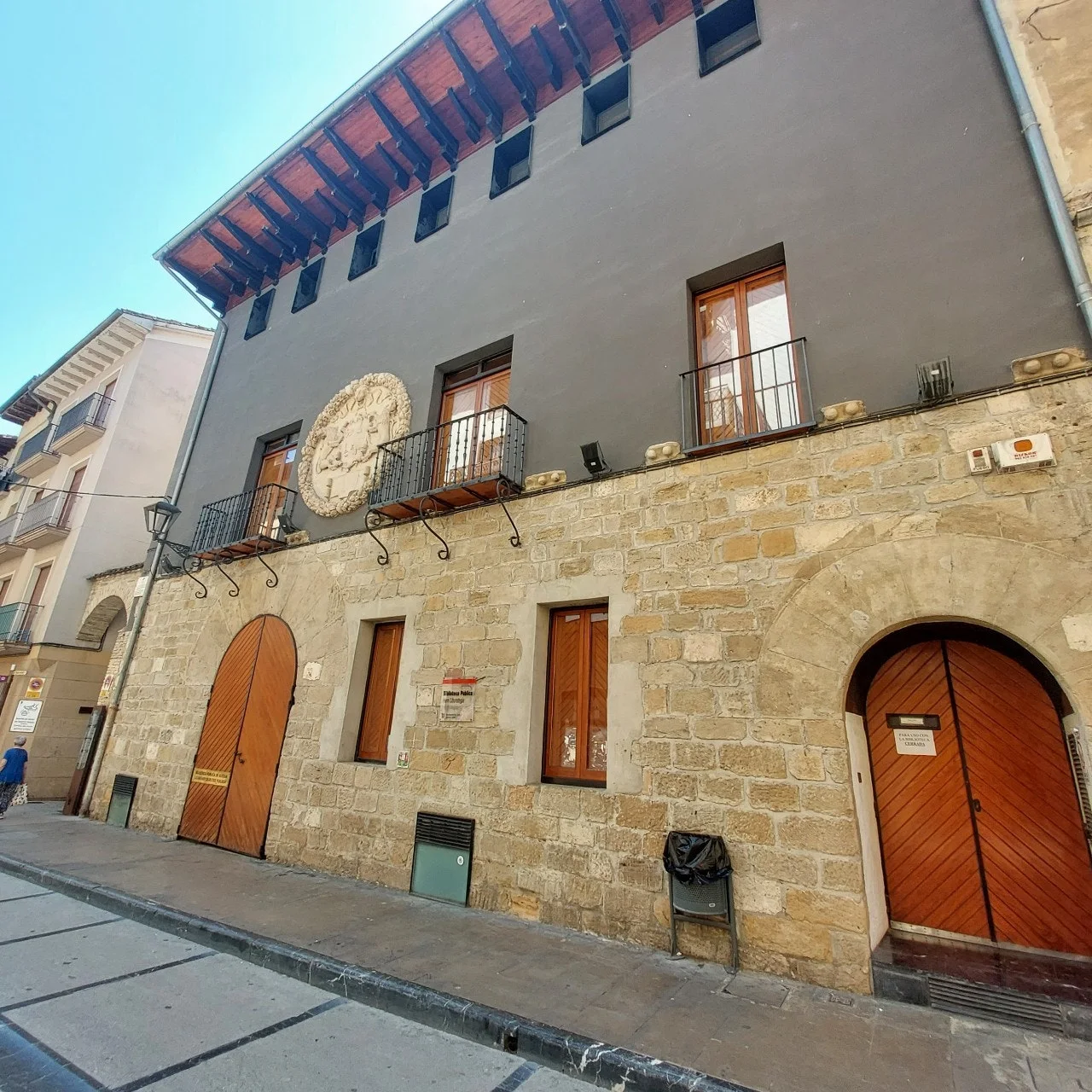 6_jc6Ud018svc1spz06rerx35f_bc1i52.jpg?type=e1920_std