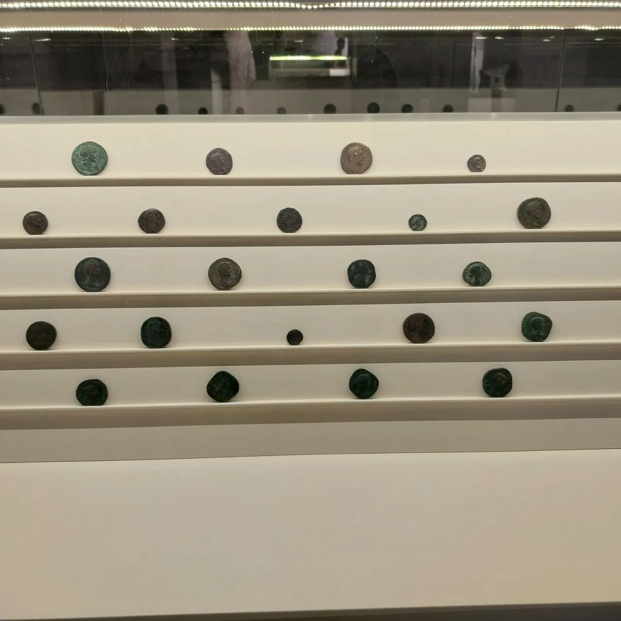 6_690Ud018svc1i3sae5ig9ne4_bc1i52.jpg?type=e1920_std