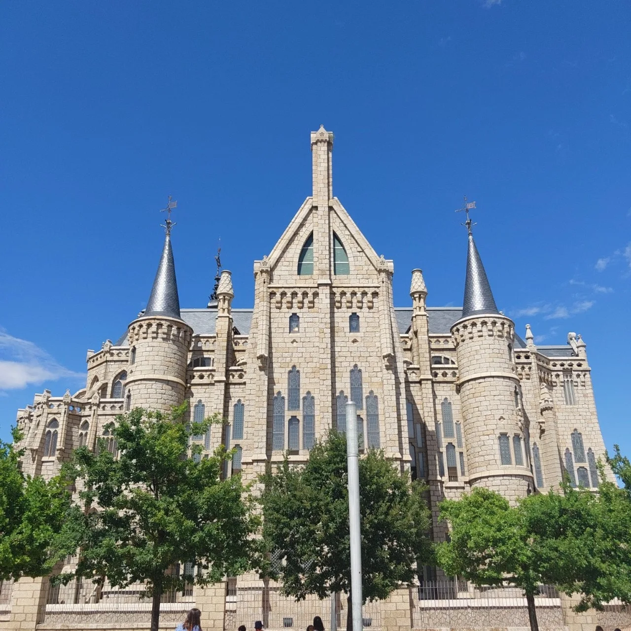 2_e90Ud018svc1tk3ki8ifkqty_bc1i52.jpg?type=e1920_std