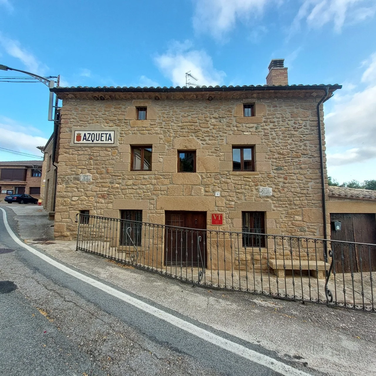 7_ie1Ud018svcsignxnriohdk_bc1i52.jpg?type=e1920_std