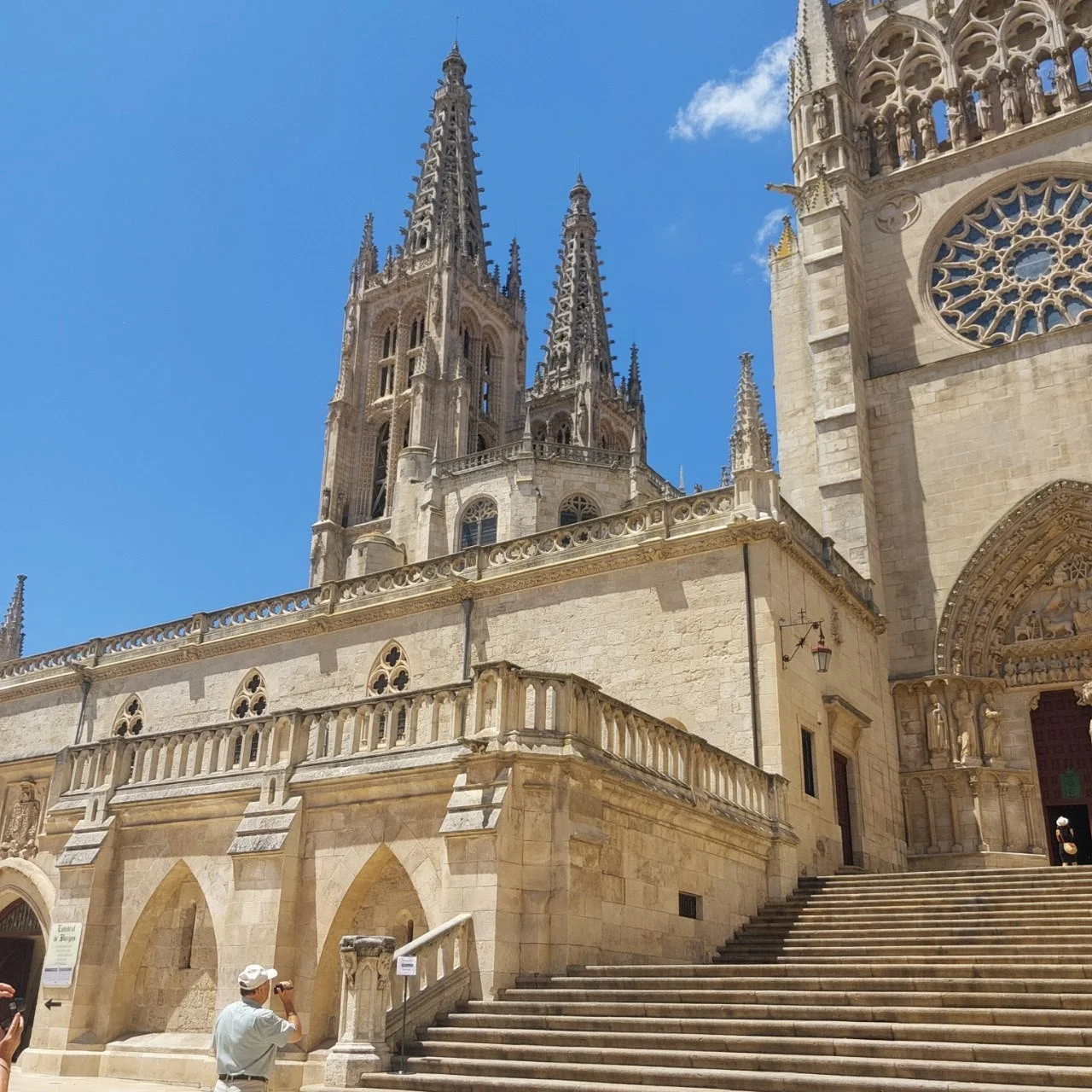 7_4faUd018svc1voezrgrn59ad_bc1i52.jpg?type=e1920_std