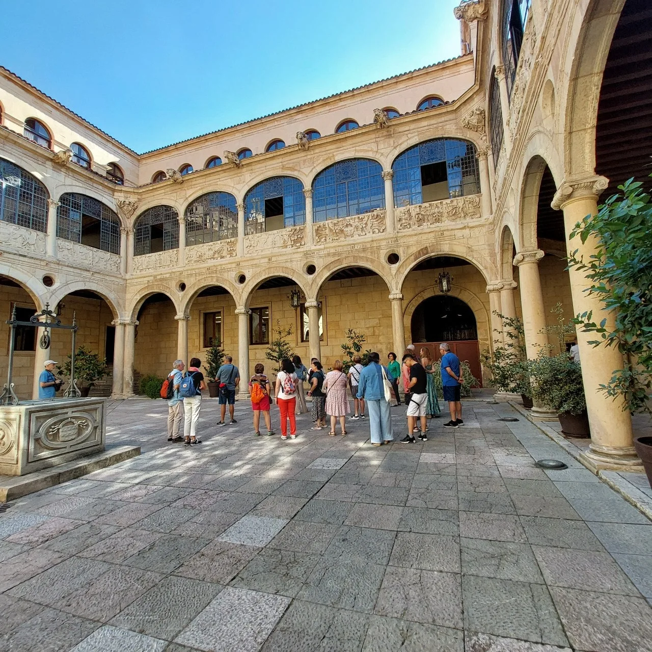 6_i90Ud018svc6l1oqjwyqx98_bc1i52.jpg?type=e1920_std