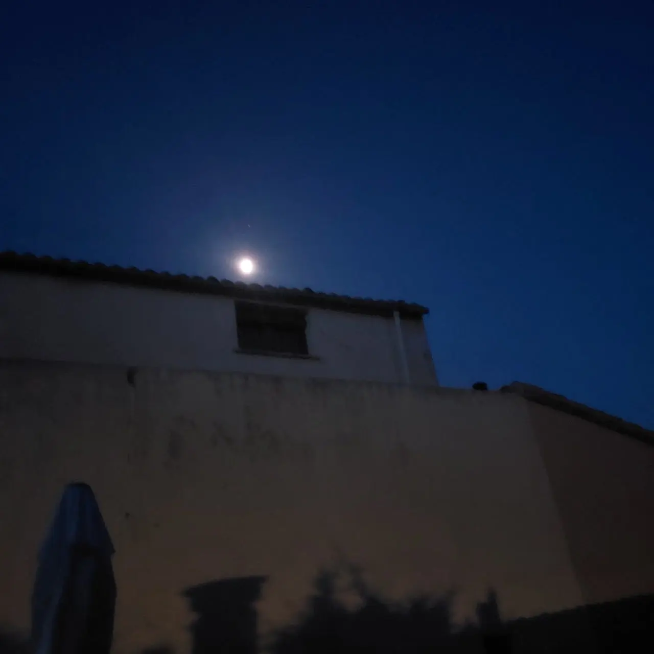 7_0gbUd018svc6m7uihl8cxnk_bc1i52.jpg?type=e1920_std