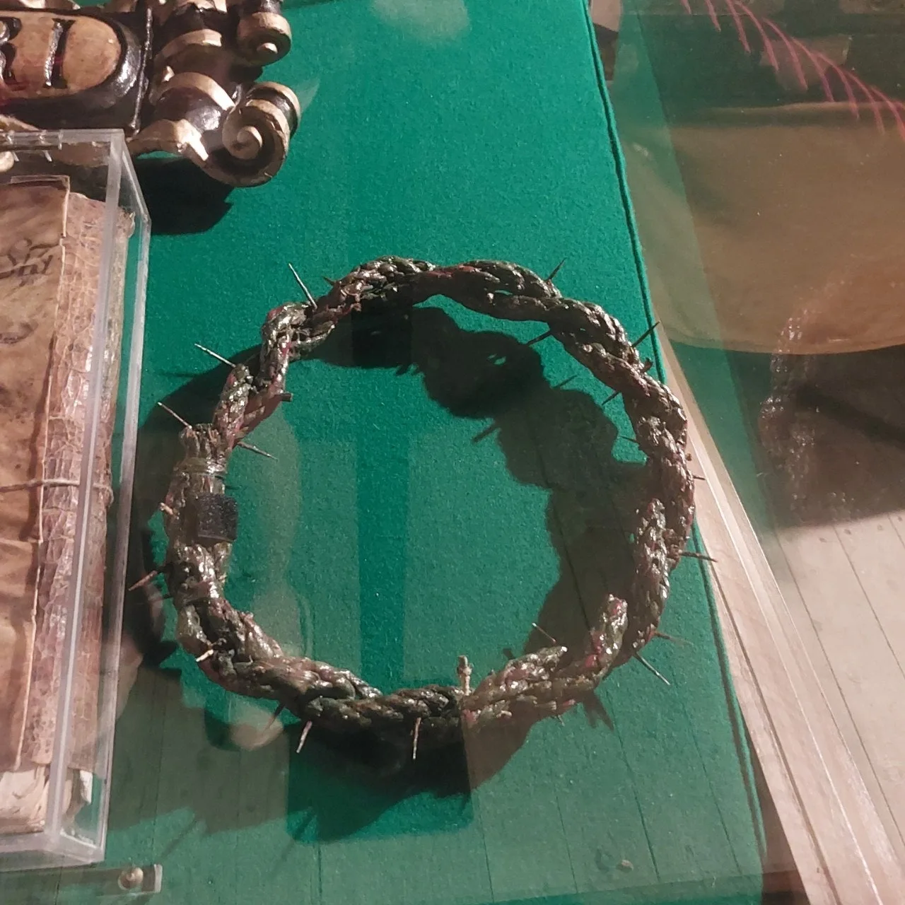 4_74dUd018svczuvjpklx28o0_bc1i52.jpg?type=e1920_std