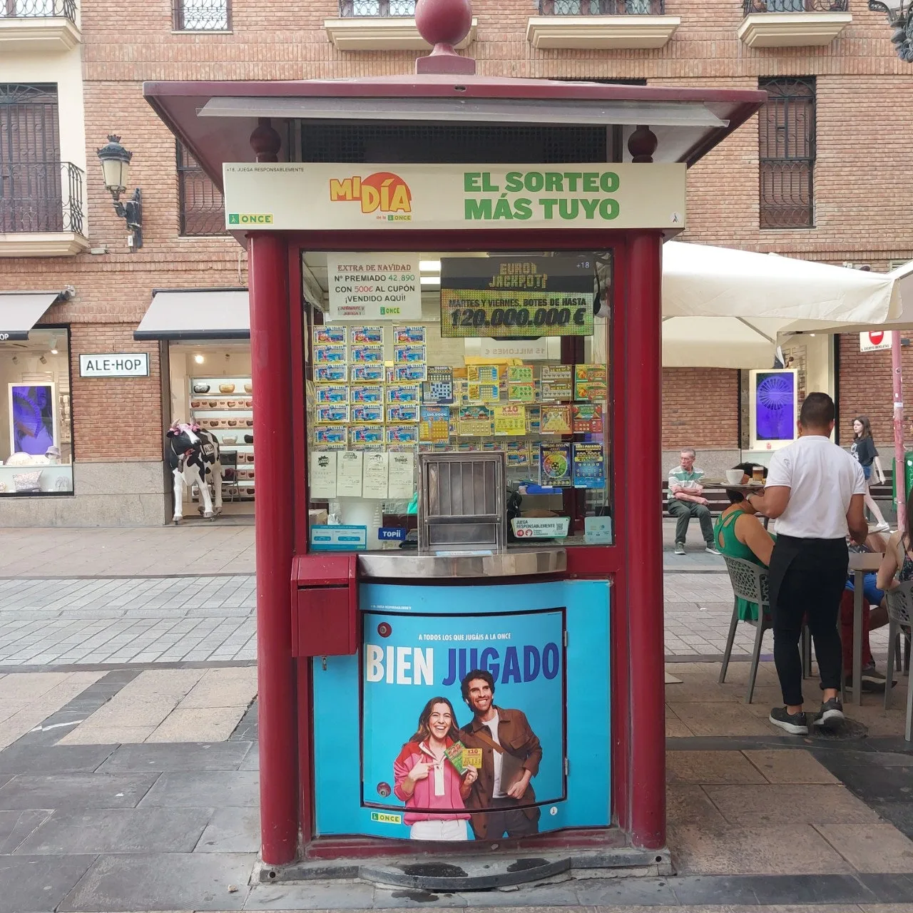 g_8cfUd018svc8yrws7o9yuql_bc1i52.jpg?type=e1920_std