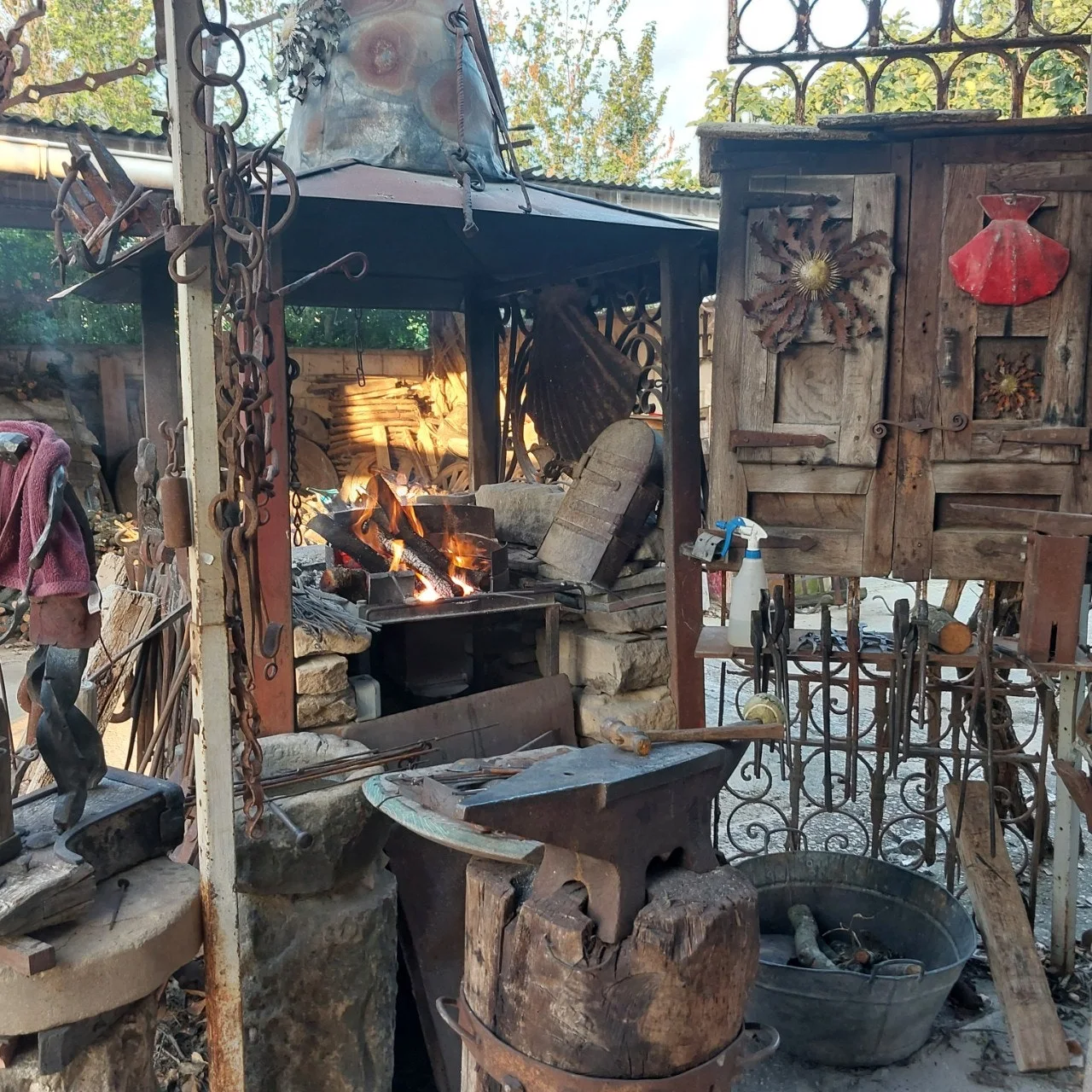 a_ee1Ud018svctm8u300apnhm_bc1i52.jpg?type=e1920_std