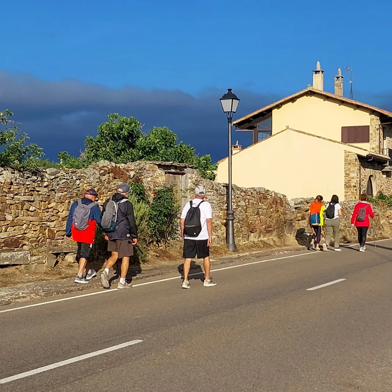 7_ca6Ud018svckf5l7cy7l4io_bc1i52.jpg?type=e1920_std