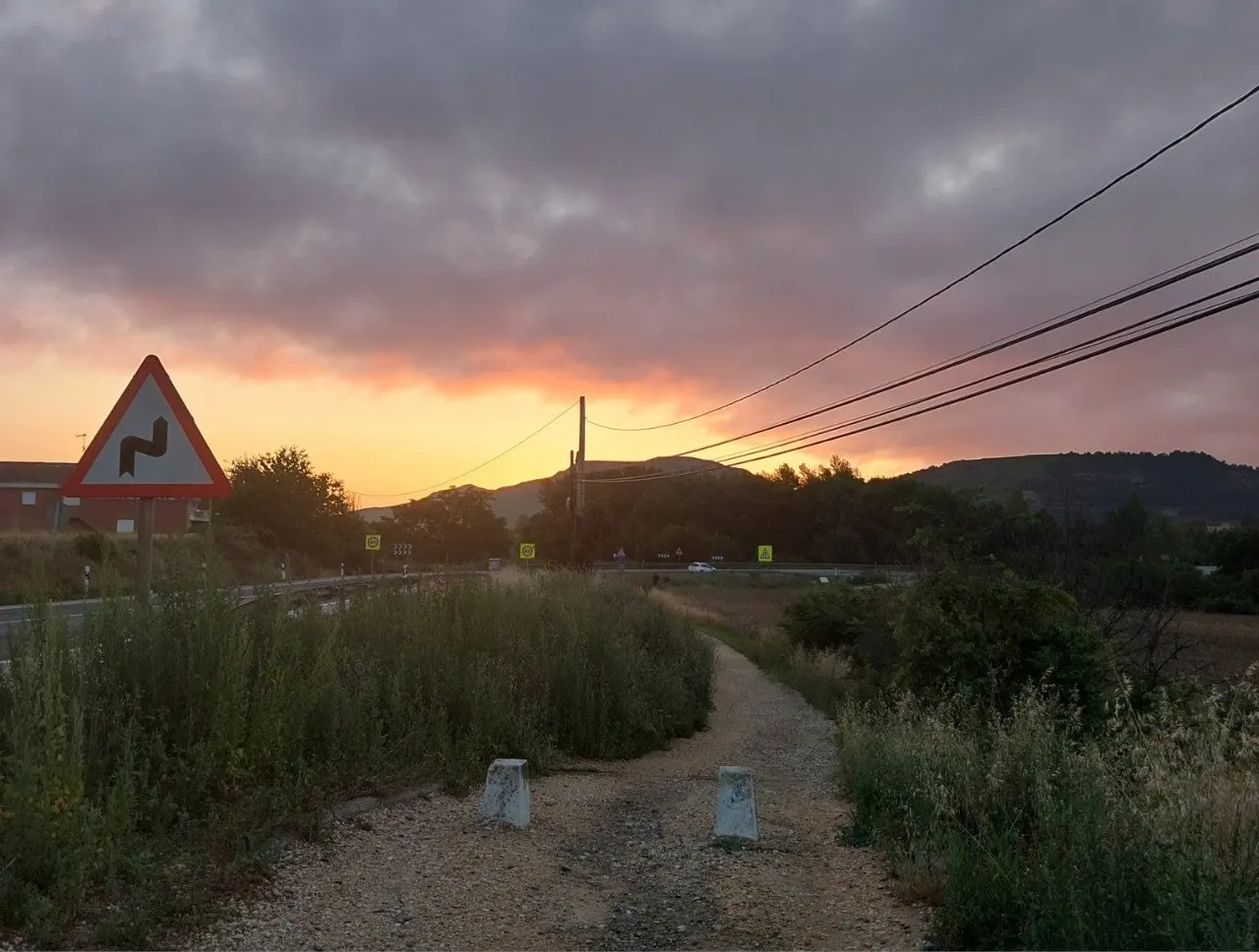 8_d94Ud018svckhpux1031hdr_bc1i52.jpg?type=e1920_std