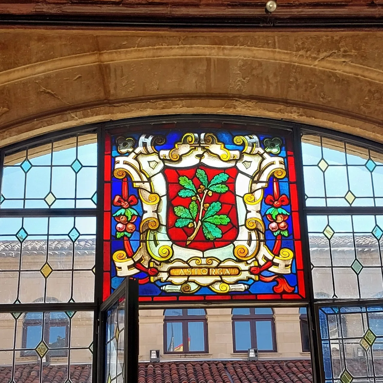 2_491Ud018svc294mja1nrt4i_bc1i52.jpg?type=e1920_std