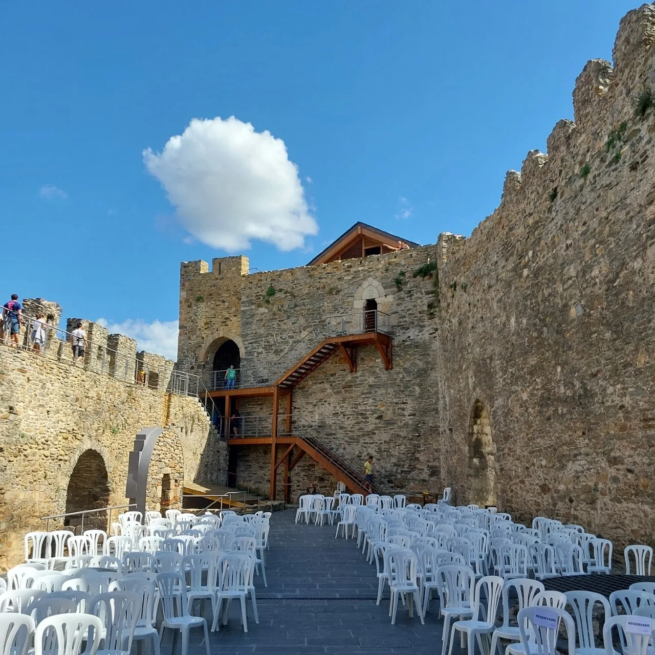 5_9abUd018svc12j898r12to9s_bc1i52.jpg?type=e1920_std