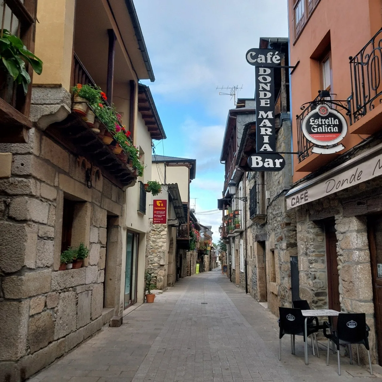 a_eabUd018svcjlfd2pna7at7_bc1i52.jpg?type=e1920_std