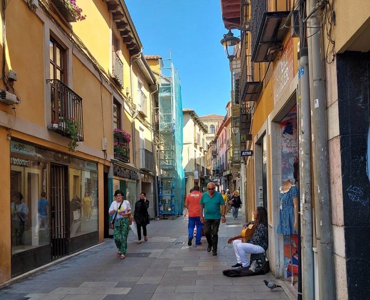 e_02iUd018svc1uzvp99fe03py_bc1i52.jpg?type=e1920_std