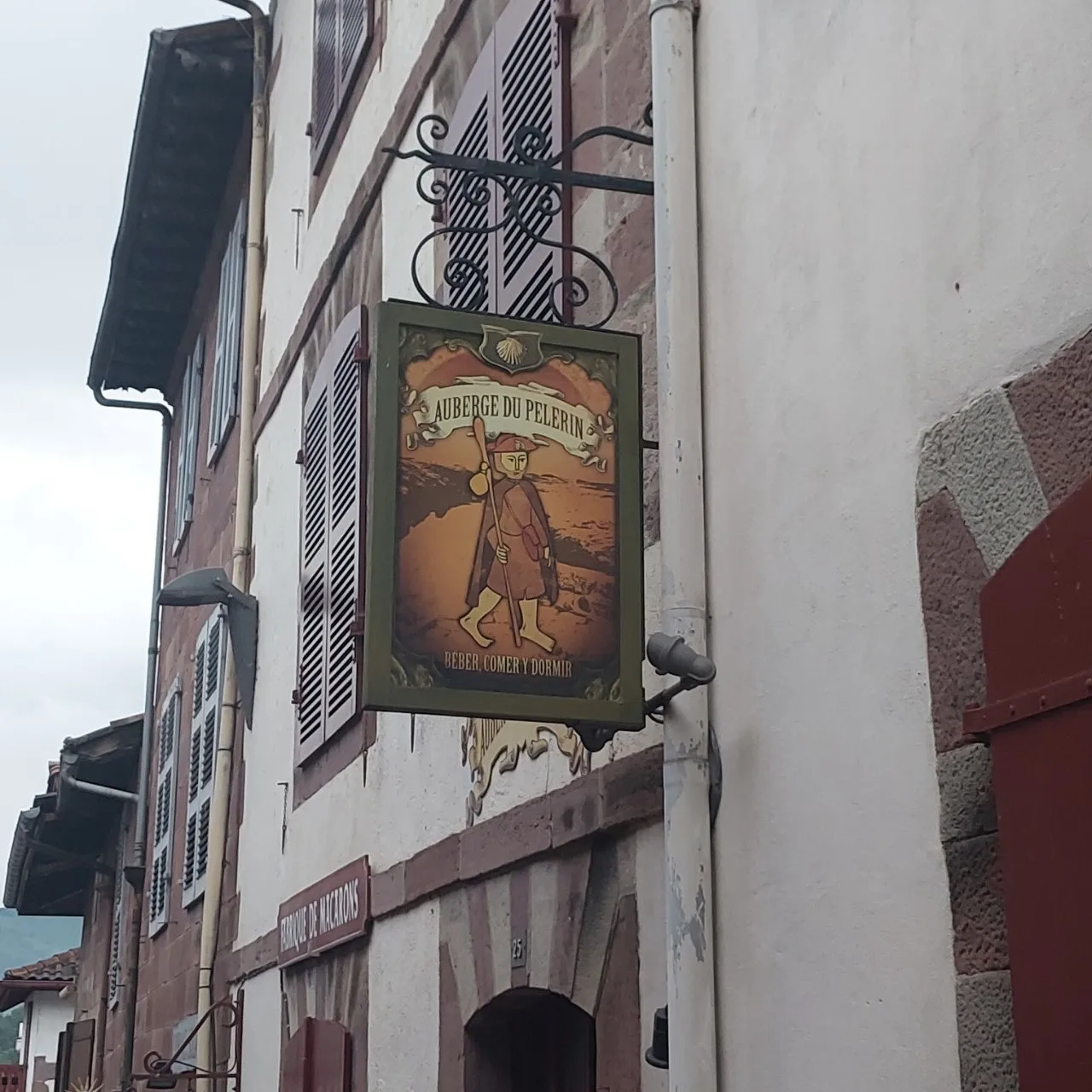 f_gh9Ud018svc4p4ekdv12tak_bc1i52.jpg?type=e1920_std