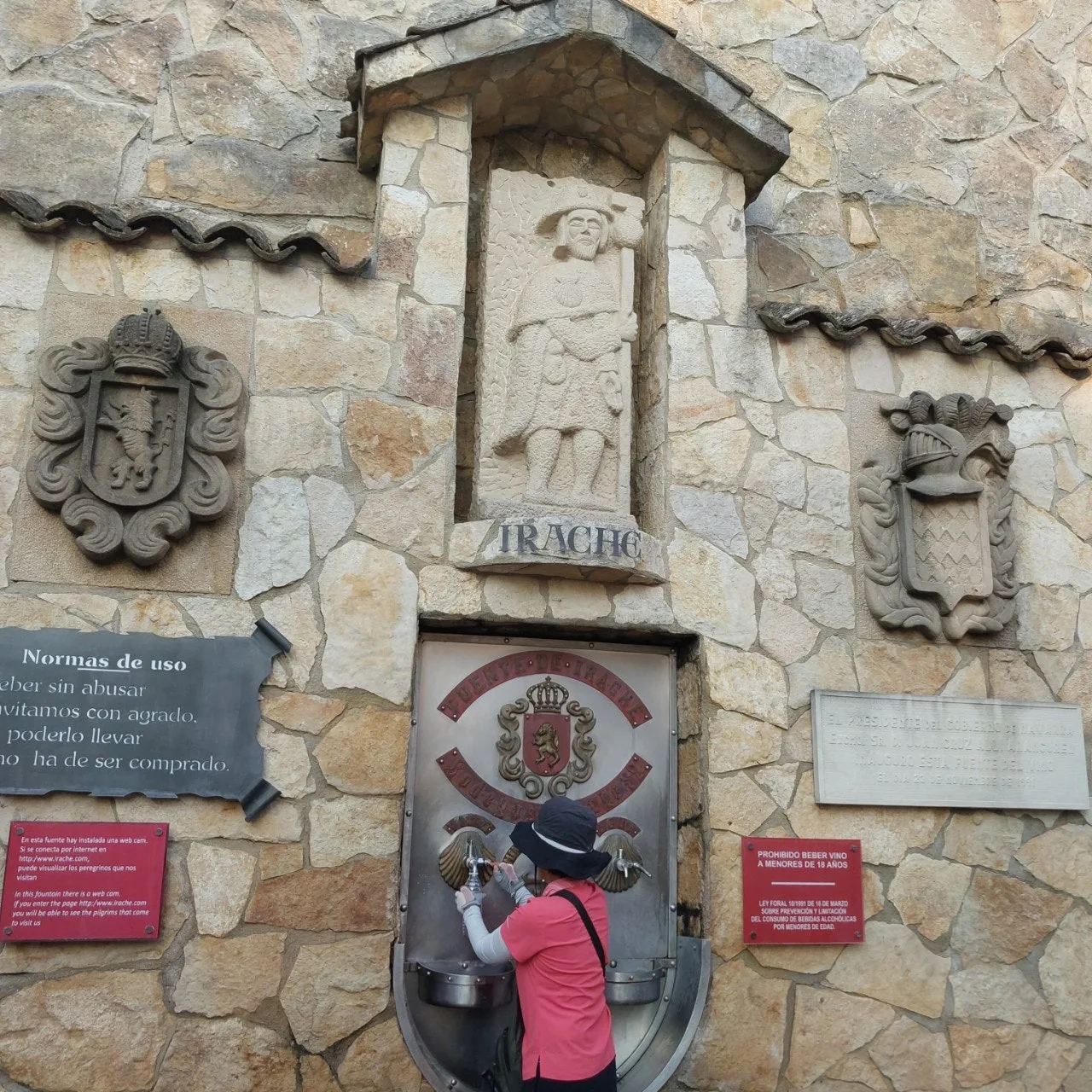 b_ae1Ud018svc146827tb7vvfq_bc1i52.jpg?type=e1920_std