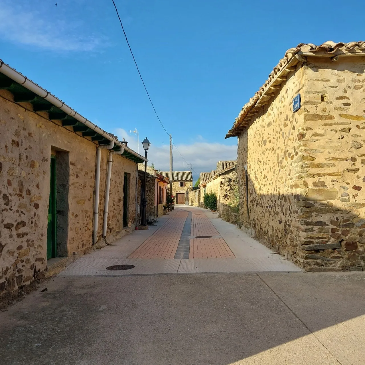 7_7a6Ud018svciynims88rvkt_bc1i52.jpg?type=e1920_std