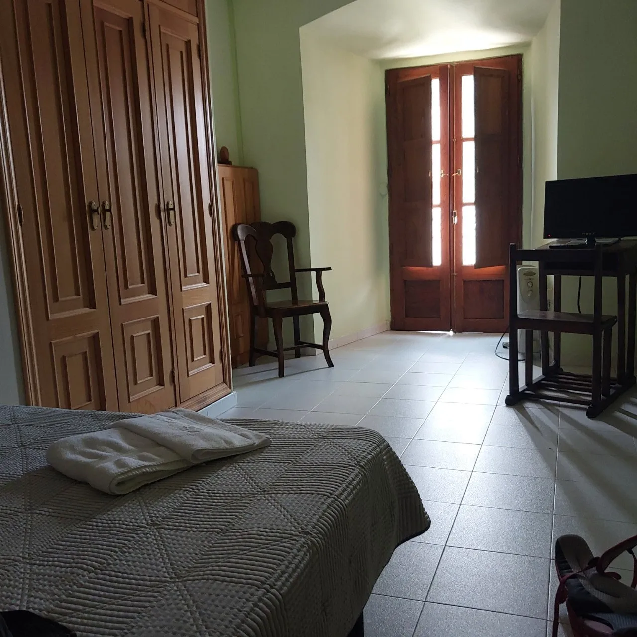 h_ghhUd018svcyqoqojr9cuv5_bc1i52.jpg?type=e1920_std