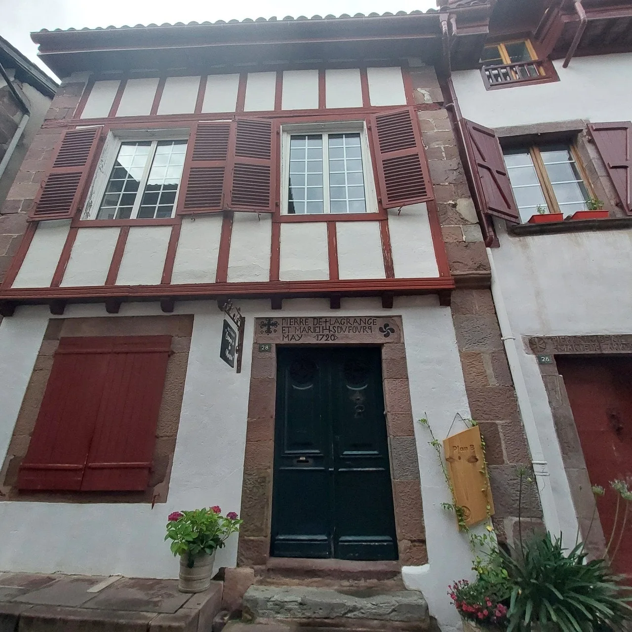 g_3h9Ud018svcudq4wq0gfiqy_bc1i52.jpg?type=e1920_std